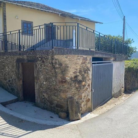 Casa Ezequiel Villa Trevías Exteriör bild